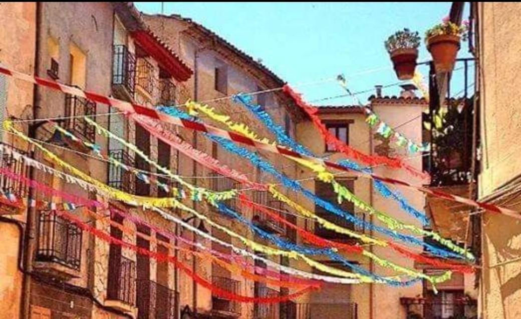 Duplex Sant Marti Apartment Ager Luaran gambar